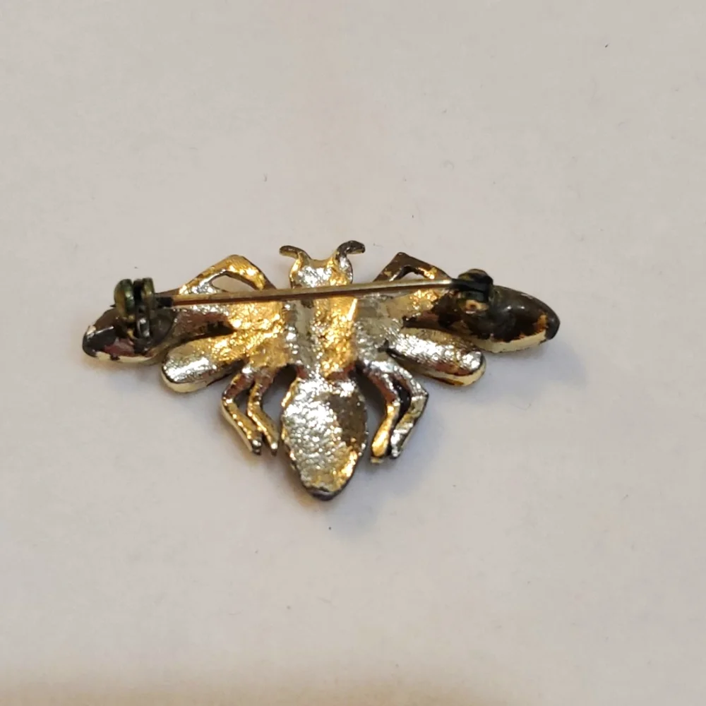 Vintage Enamel and Rhinestone Bee Brooch Unsigned Coro? - Picture 4 of 6